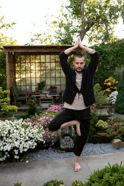 Qigong Meditation: Enhance Energy Flow with Movement & Breath