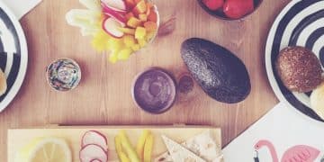 The 2025 Guide to Healthy Snacking: 5 Options Under 200 Calories - Cover Image